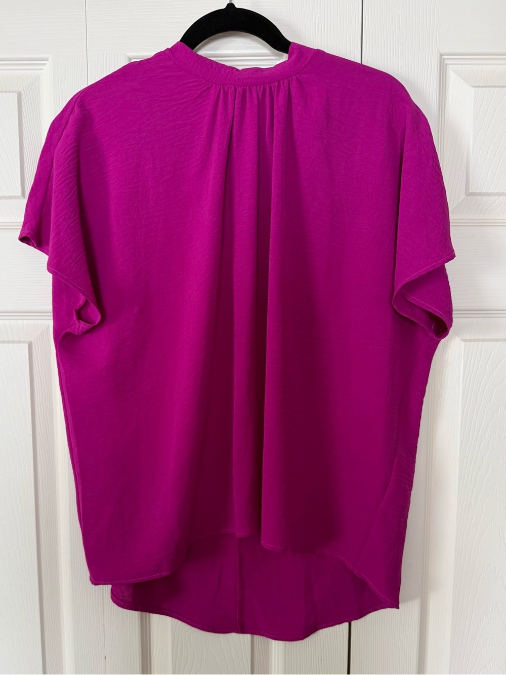 She + Sky Flutter Sleeve Tunic in Magenta